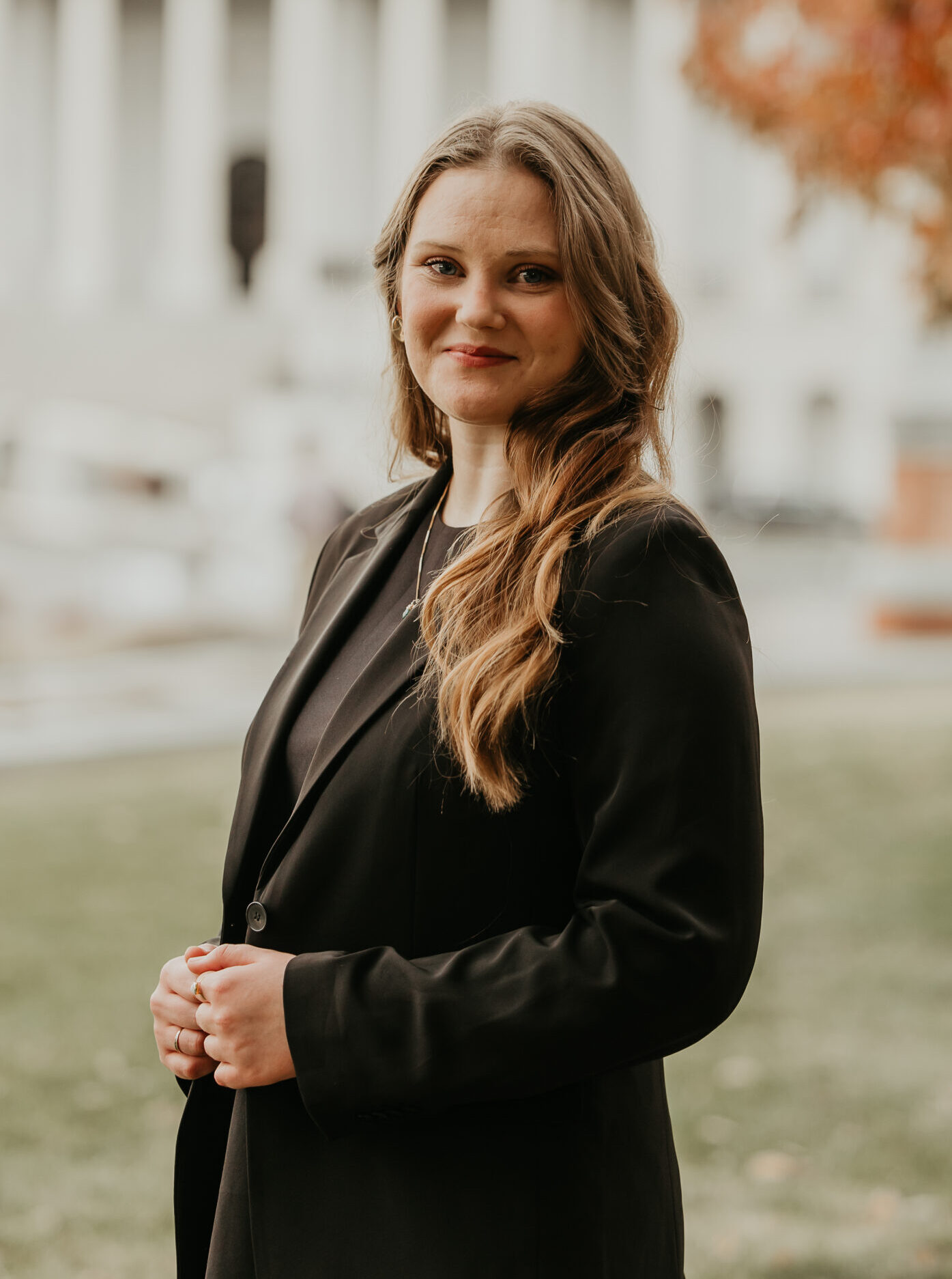 221A4363 Madison Holmes headshot